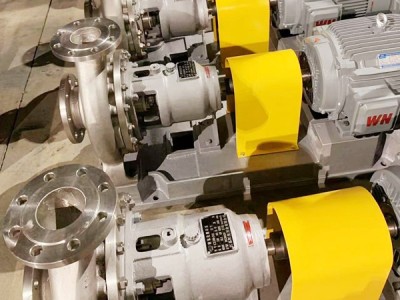 CZ Chemical process pump / 2