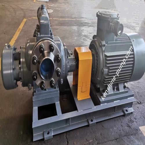 Twin screw pump for HFO